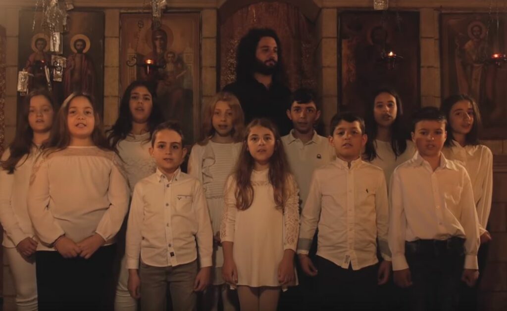 Στρατής Σκαράκης και Παιδική Χορωδία: “Χριστός Ανέστη”