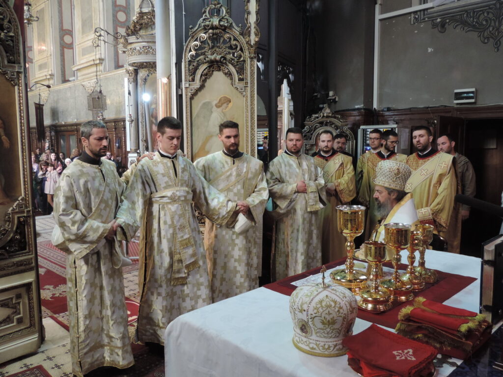 Крстопоклона недеља у Саборном храму у Новом Саду