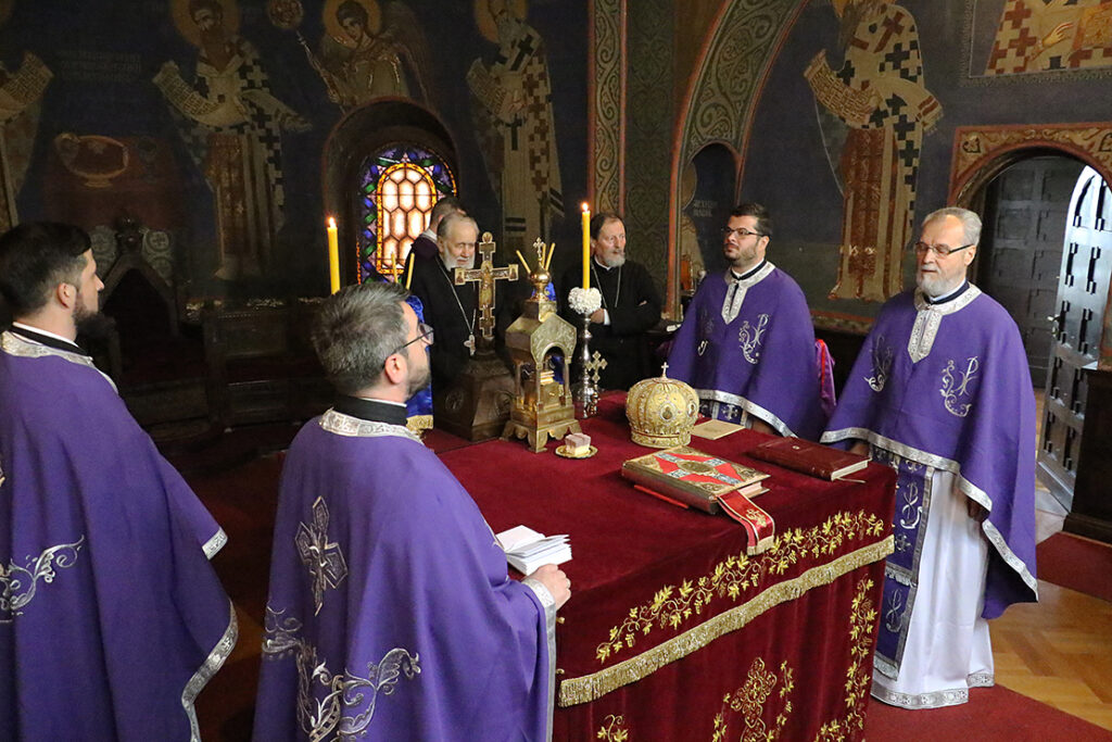 Ο Πατριάρχης Σερβίας στο Παρεκκλήσι του Αγίου Συμεών