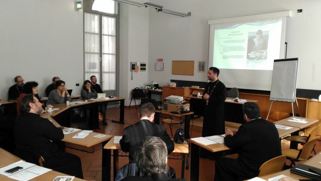 Patriarhia Română va demara un proiect catehetic pentru românii din Spania şi Portugalia