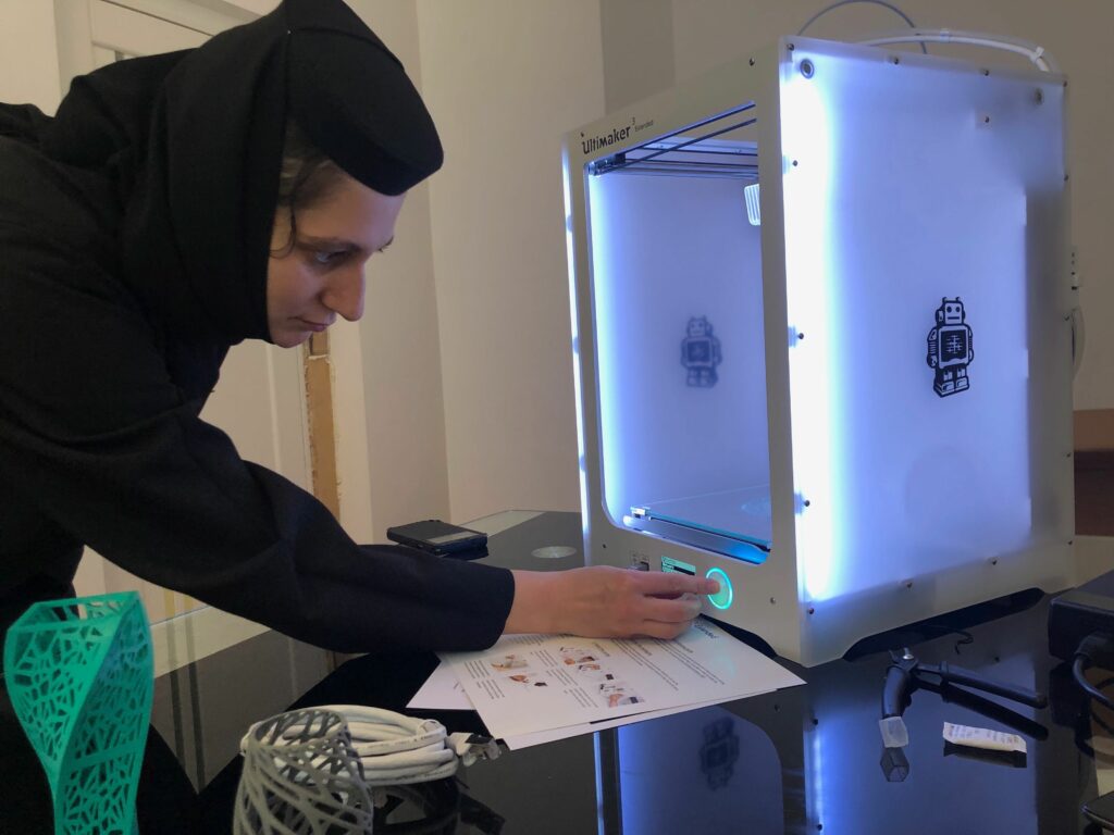 Mănăstirea Nera | Tehnologia de printare 3D în laboratoarele Nera Plant