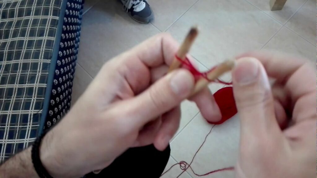 Πλέκοντας το γαϊτάνι…