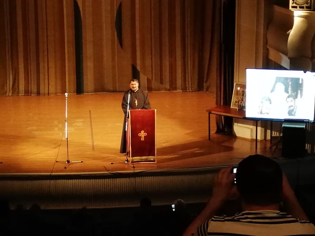 Представљена књига „Исцелитељ свети Нектарије“