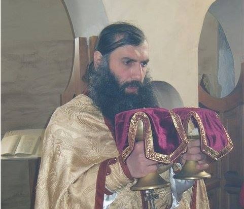 ადამიანი, რომელიც არც ლოცულობს, არ დგას სწორ გზაზე