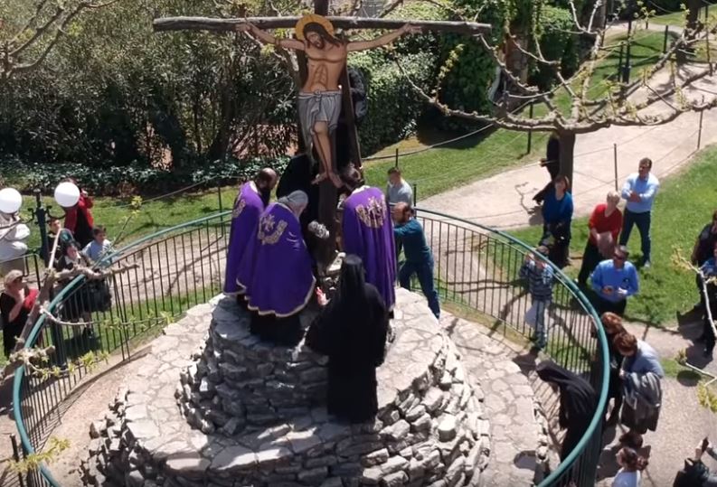 Αναπαράσταση των Παθών στη Μονή Τρικόρφου Φωκίδος