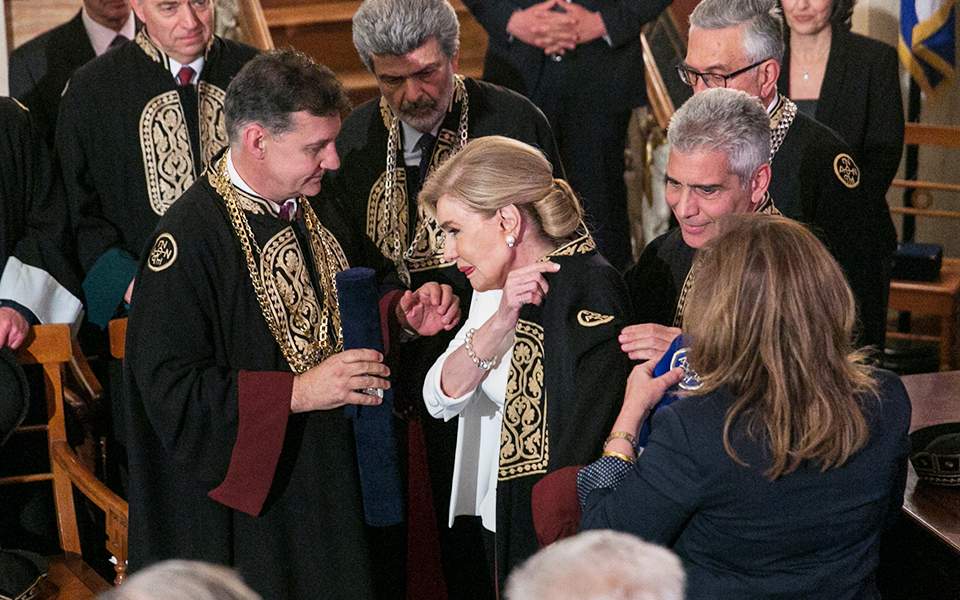 Επίτιμος Διδάκτωρ της Ιατρικής Σχολής η Μαρ. Βαρδινογιάννη