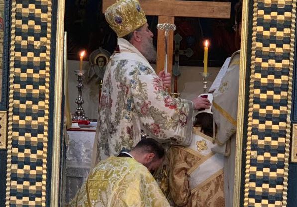 Χειροτονία Διακόνου από τον Επίσκοπο Ερυθρών