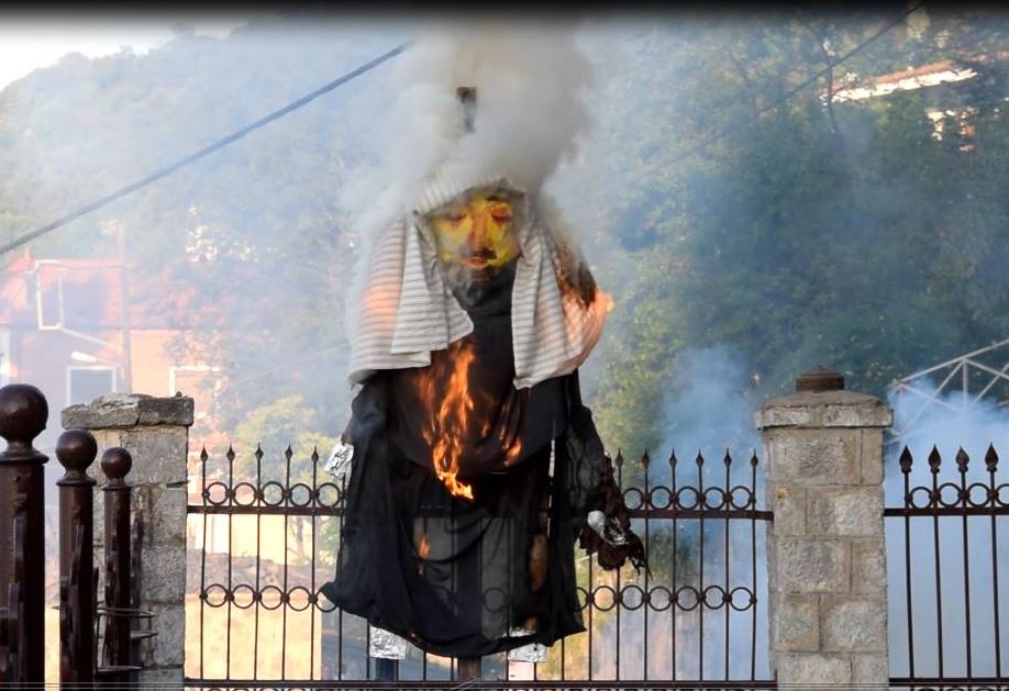 “Το κάψιμο του Ιούδα” στην Υπάτη (ΒΙΝΤΕΟ)