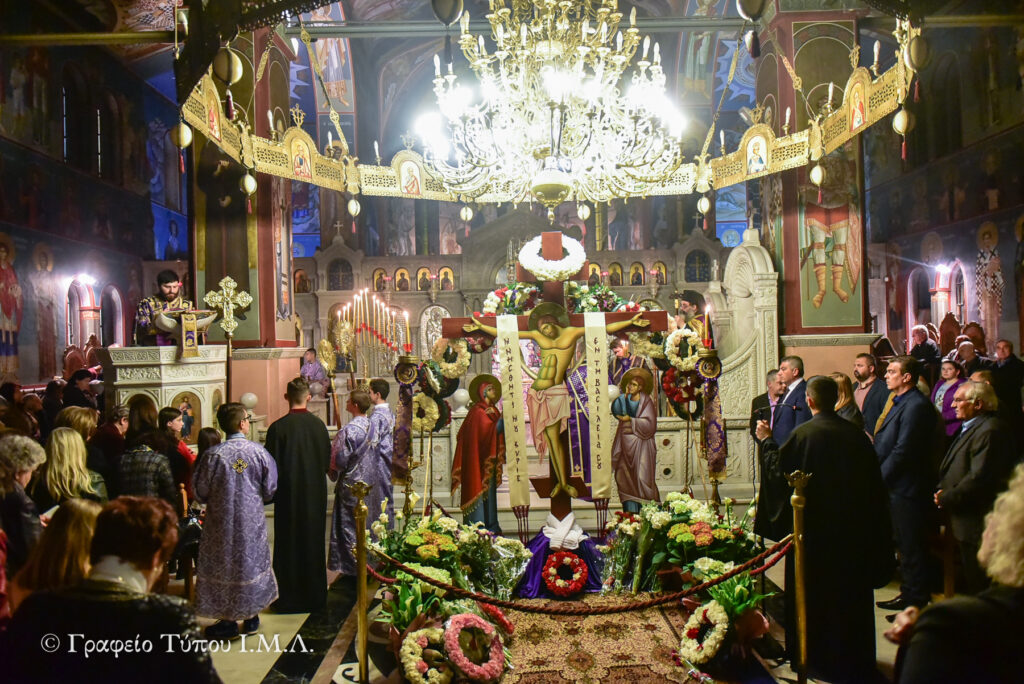 Το άφωνο κήρυγμα πάνω στον Σταυρό διδάσκει την συγνώμη.