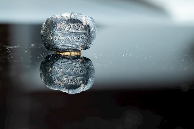 Un sigiliu de lut din timpul regelui biblic Iosia a fost descoperit în Ierusalim