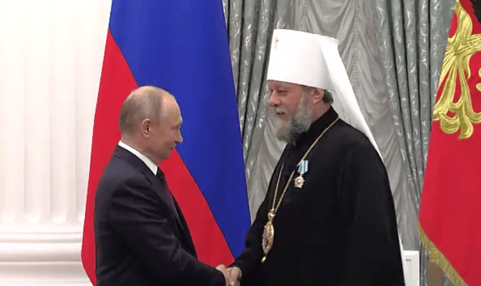 Президент России В.В. Путин вручил орден Дружбы митрополиту Кишиневскому и всея Молдовы Владимиру
