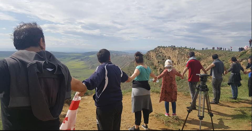 Civil activists make chain around the disputed part of the Davit Gareji Monastery