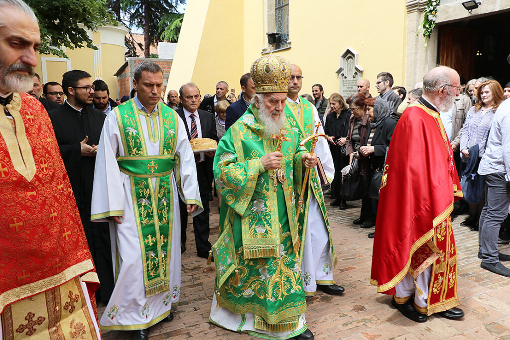 Слава Николајевске цркве у Земуну