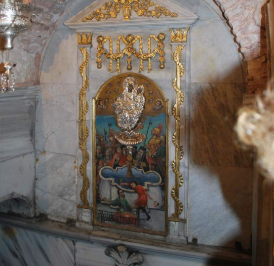 Το Αγίασμα της Παναγίας της Μπαλουκλιώτισσας