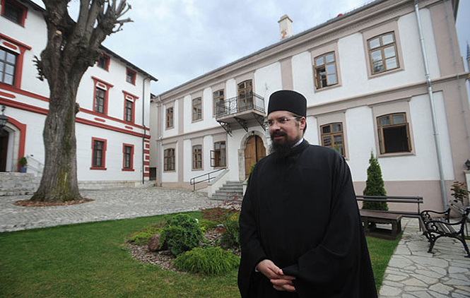 Обновљена Богословија у Призрену – вид васкрсења