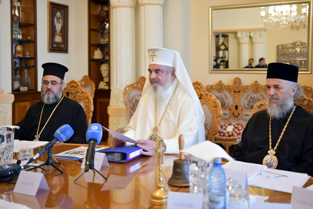 Patriarhul Daniel la Sinodul Mitropolitan: Trebuie întărită evlavia față de sfinții români
