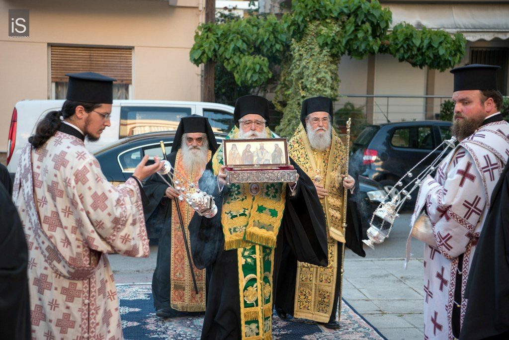 Ο Βόλος υποδέχθηκε την άφθαρτη χείρα του Αγίου Διονυσίου