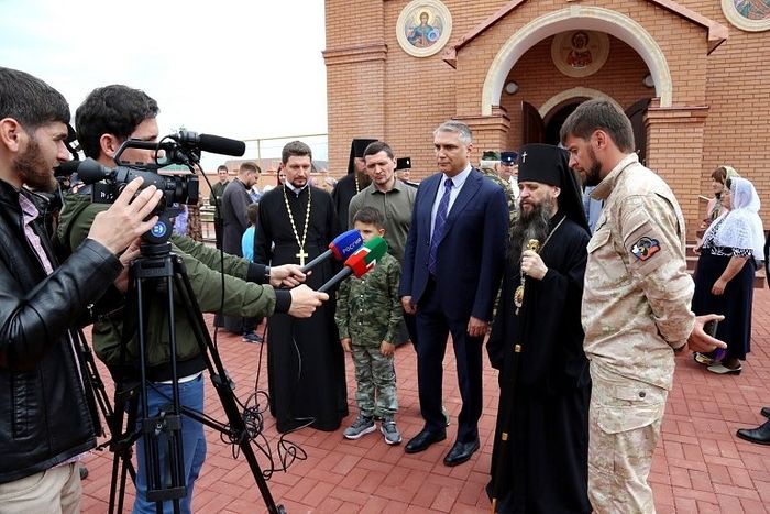 Освећена црква у чеченском насељу Шелковска