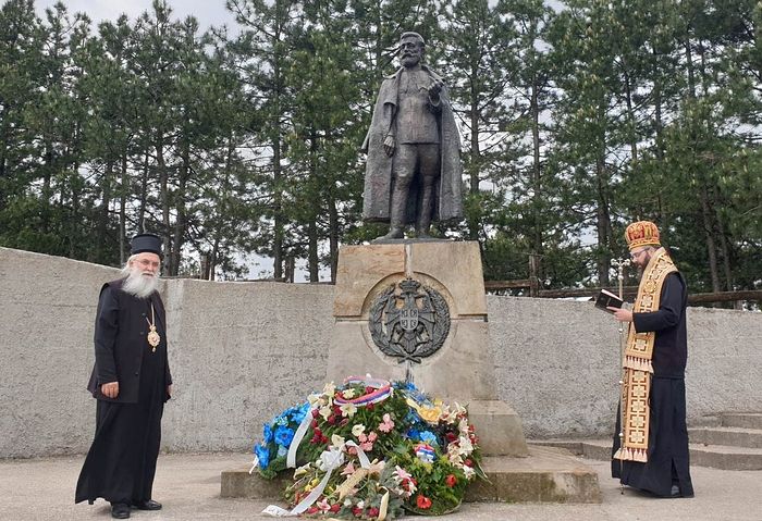 СТАЗАМА КОЈИМА СУ ВЕЛИКАНИ ХОДИЛИ
