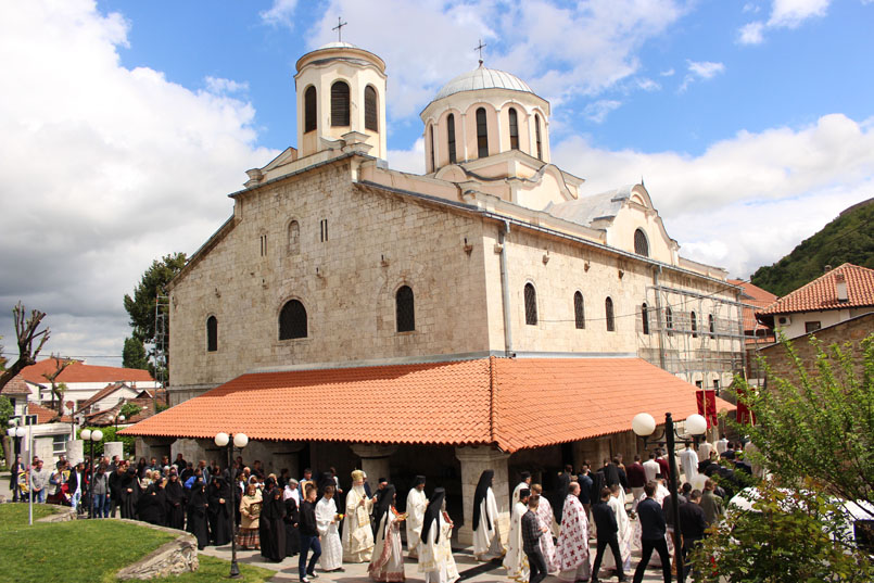 ТВ Храм: Срби у Призрену свечано прославили Ђурђевдан