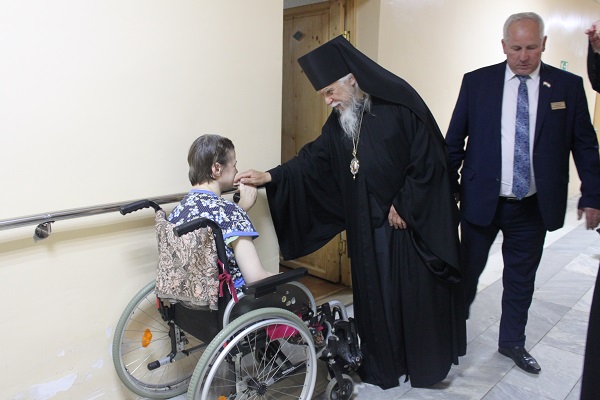 “Η ευτυχία μέσα από τα δεινά και τις δυσκολίες”