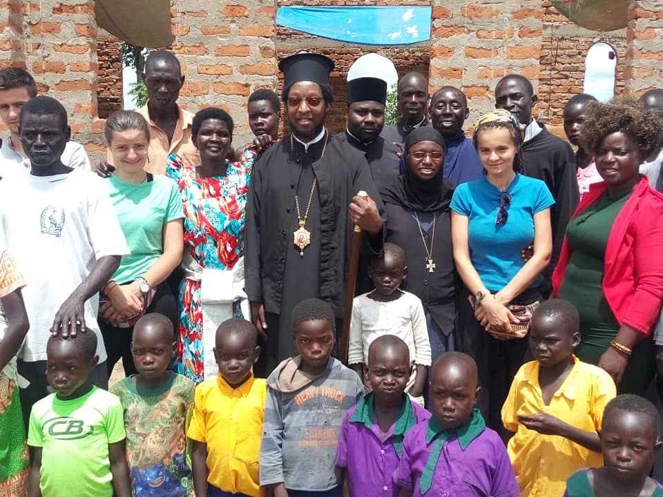 Jurnal de misionar în Uganda: O minge și o bicicletă pot face minuni în Africa