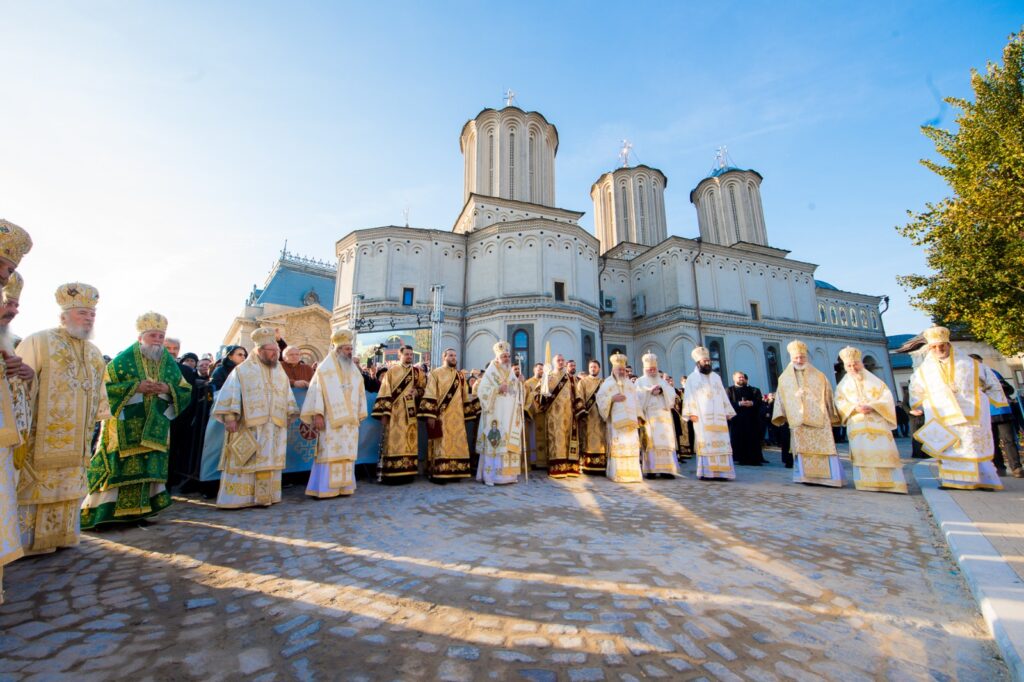 Το Βουκουρέστι τιμά τους Αγίους Κωνσταντίνο και Ελένη