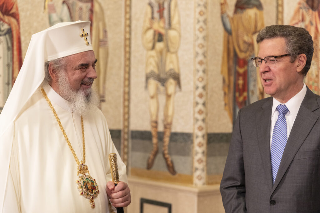 Patriarch of the Romanian Orthodox Church, His Beatitude Daniel, received US Ambassador-at-large Sam Brownback