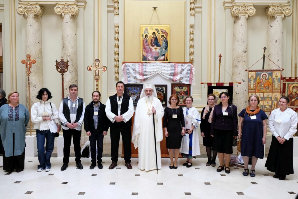 Câștigătorii a trei concursuri naționale au fost premiați de Patriarhul României