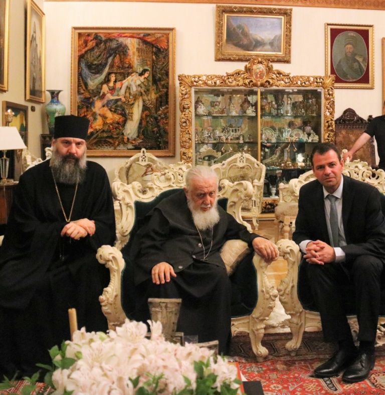 სრულიად საქართველოს კათოლიკოს-პატრიარქმა ათენის უნივერსიტეტის პროფესორი და ქართველი სტუდენტები მიიღო