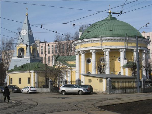 Митрополит Варсонофий совершил Божественную литургию в храме Святой Троицы “Кулич и Пасха”