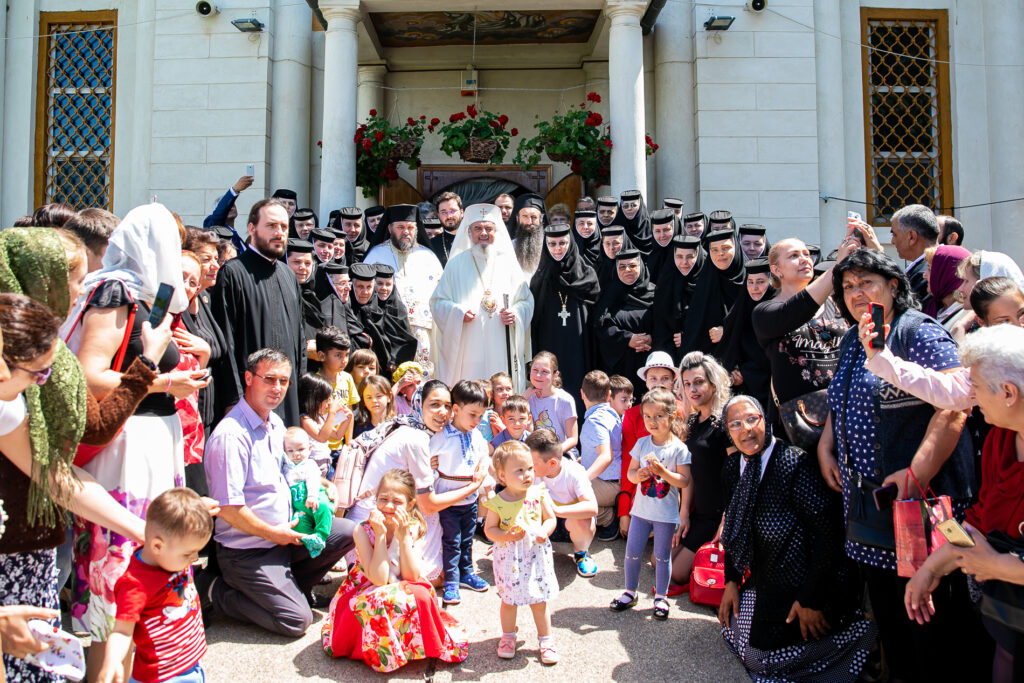 “Άνδρας και γυναίκα, ίσοι ενώπιον του Θεού”