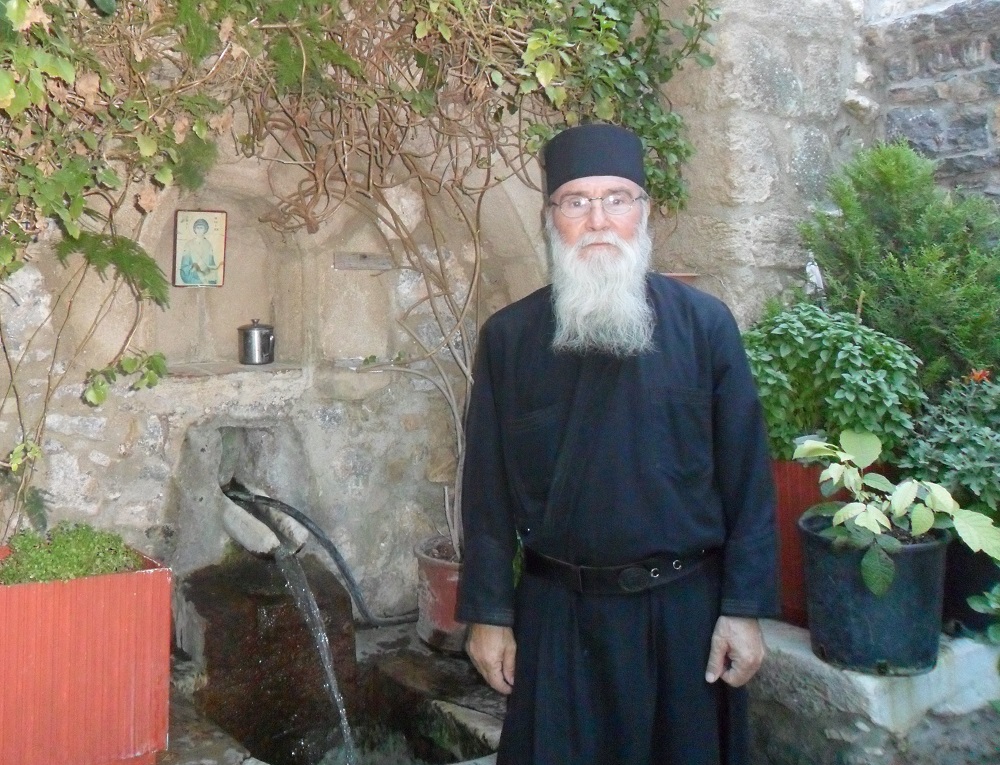 Εκοιμήθη ο π. Εμμανουήλ Πόκκιας