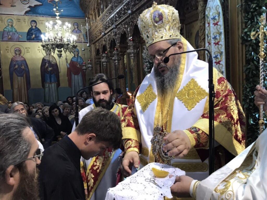 Με λαμπρότητα η εορτή της Ζωοδόχου Πηγής στη Λάρισα