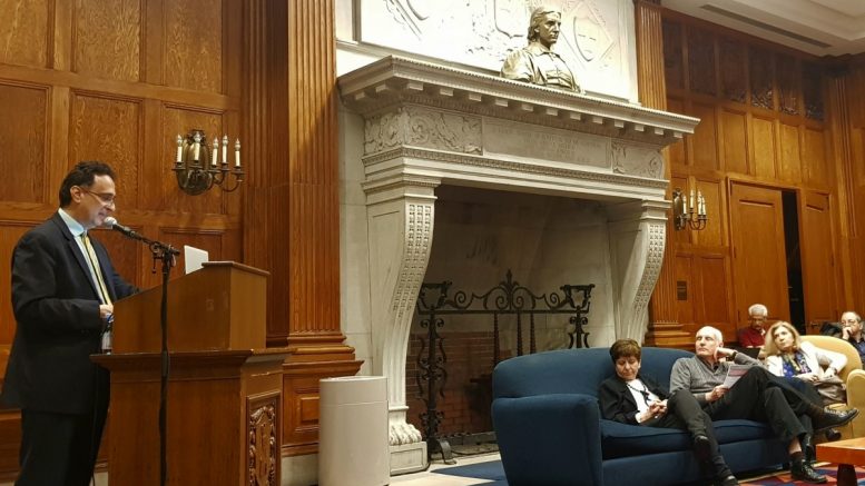 Το Πανεπιστήμιο Χάρβαρντ απέκτησε το αρχείο του Νίκου Γκάτσου