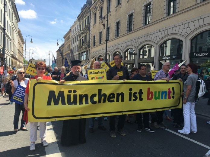 Παρούσα η Εκκλησία στη διαδήλωση για την Ευρώπη στο Μόναχο