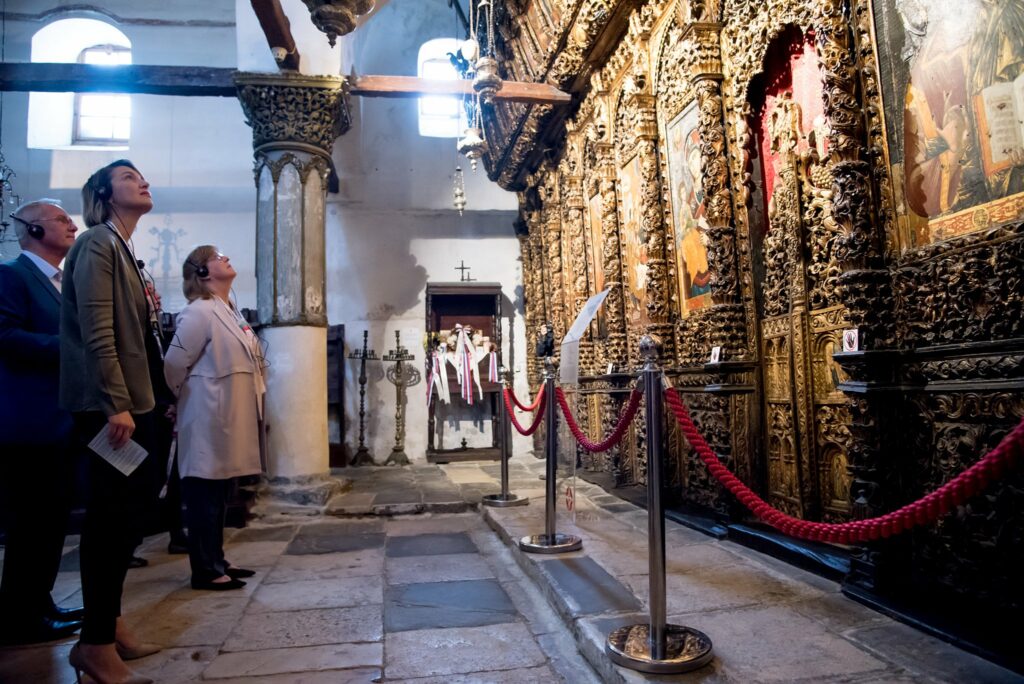 Berat, përurohet autoguida turistike në 4 gjuhë në muzeun “Onufri”