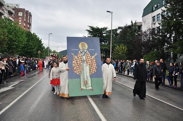 Хиљаде верних у Световасилијевској литији у Никшићу
