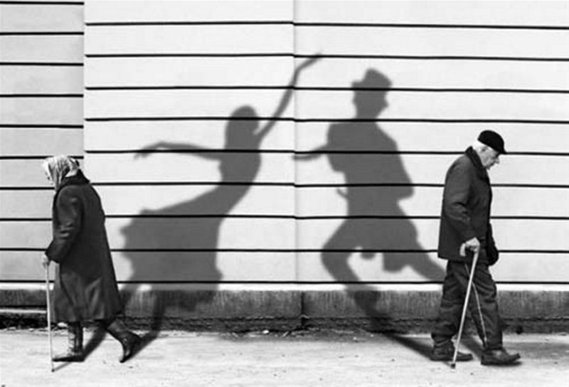 “Καμία κοινωνική εξασφάλιση ή υπηρεσία δεν σώζει από το αίσθημα της φοβερής απομόνωσης”