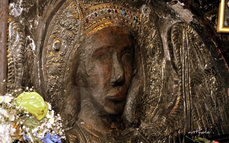 Την Κυριακή των Μυροφόρων γιορτάζει ο Ταξιάρχης Μανταμάδου