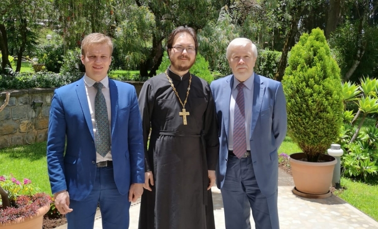 Впервые за столетие на эфиопской земле совершена Пасхальная литургия на церковнославянском языке