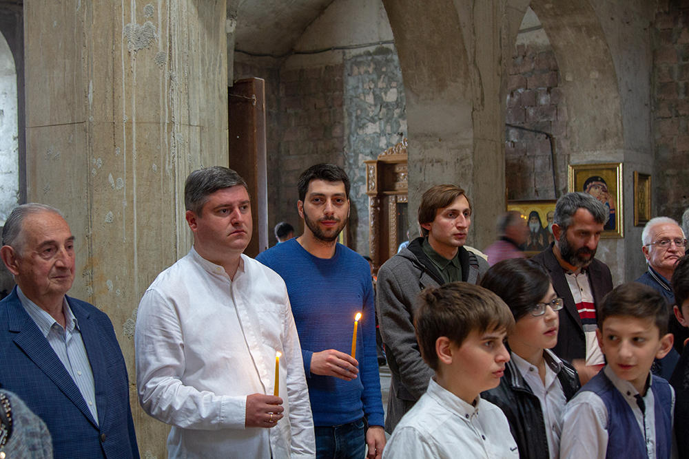 გიორგი შენგელია ივერიის ღვთისმშობლის სახელობის საკათედრო ტაძრის დღესასწაულთან დაკავშირებულ წირვას დაესწრო