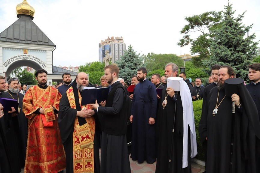 Председник Молдавије и кишињевски Митрополит учествовали у поворци за подршку породице