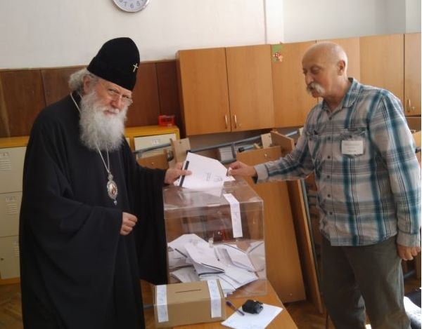 Ο Πατριάρχης Βουλγαρίας ψήφισε για τις Ευρωεκλογές