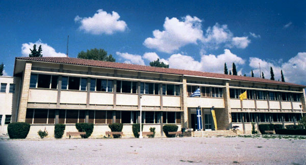 Εισαγωγή στη Ριζάρειο για αποφοίτους Γυμνασίου (Υποτροφίες)