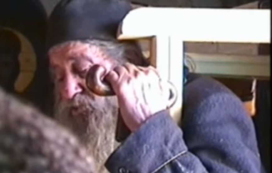 “Λες ότι θα πεθάνεις αύριο, φύτευσε σήμερα δύο ελιές”