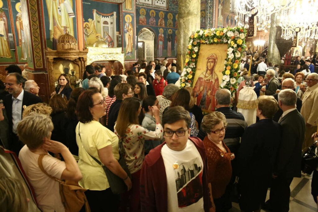 “ΟΡΘΟΔΟΞΙΑ”: Πυκνός κόσμος στην Αγία Φωτεινή Νέας Σμύρνης