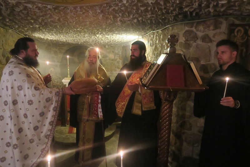 Η Εορτή της Ζωοδόχου Πηγής στην Ιερά Μονή Αντινίτσης