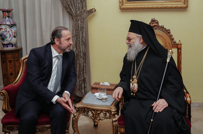 Patriarch of Antioch receives Syrian minister for presidential affairs Azzam