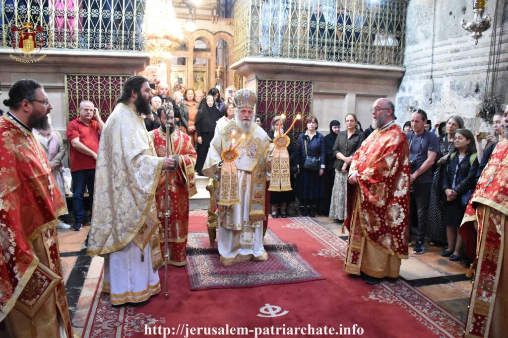 Κυριακή του Θωμά στον Ναό της Αναστάσεως (ΦΩΤΟ)
